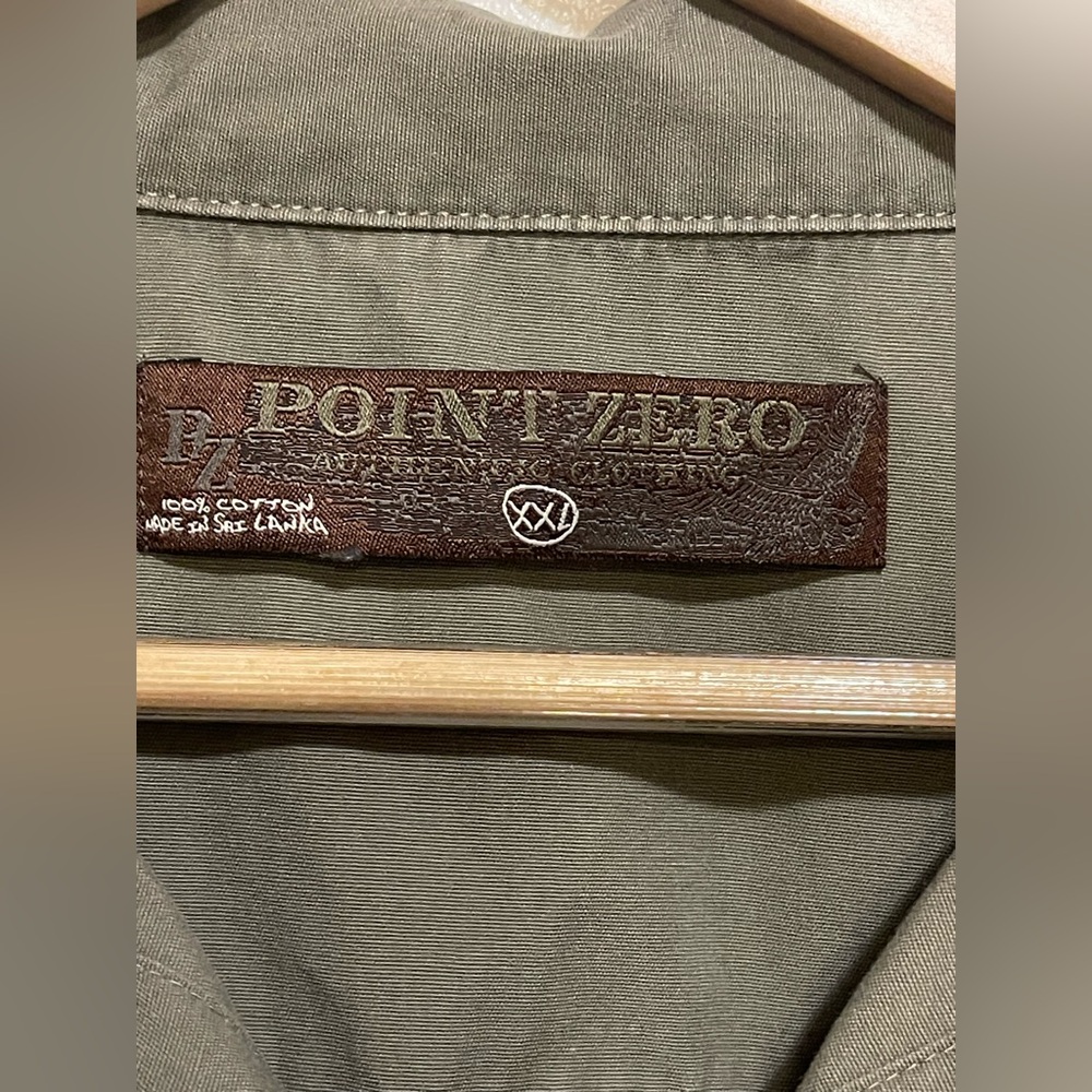 Point Zero button down - Picture 6 of 7